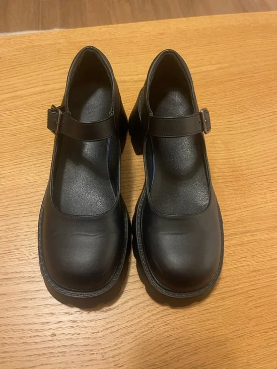 Source Unknown Black Mary Jane Platform Heels - Picture 2 of 4